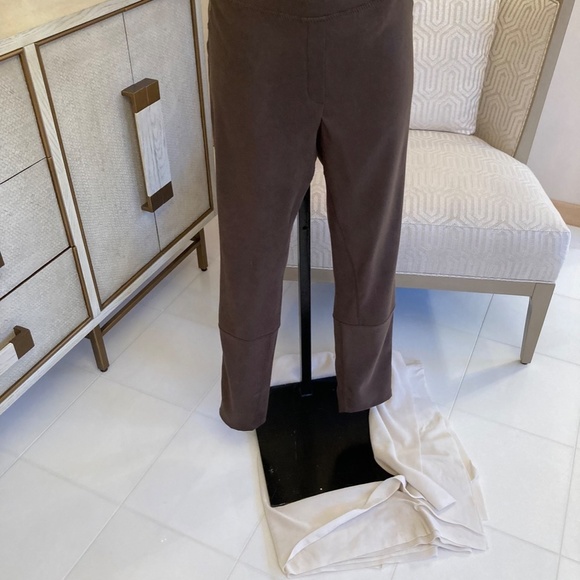 Trouser - Picture 1 of 5